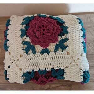 Handmade Crochet 3D‎ Floral Throw Blanket Multicolor Roses Green Cream 52x70